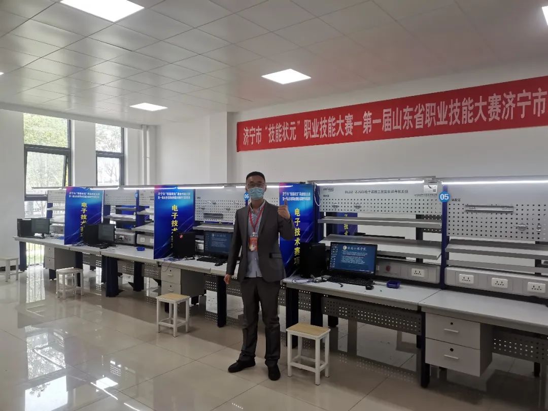 戳我試試